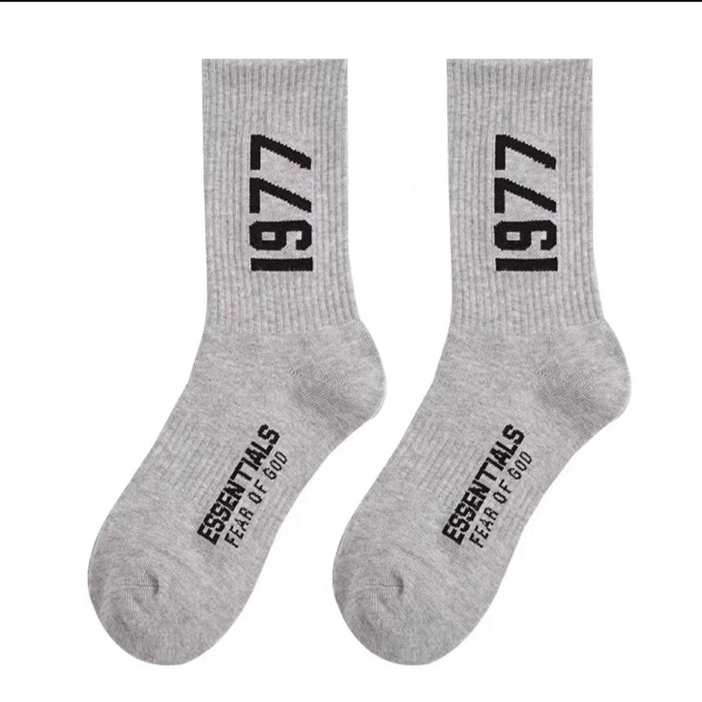 Fog ESSENTIALS Socks Hip Hop Sports Tube Socks